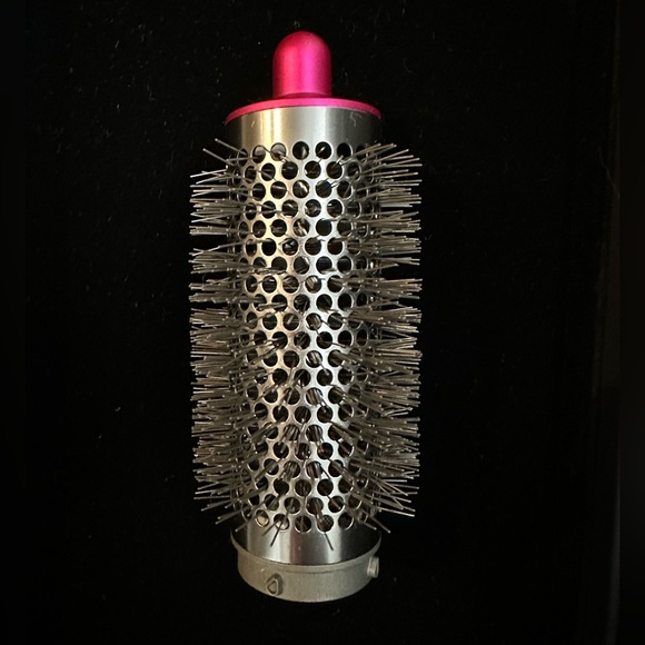 Dyson Airwrap SMALL Round Volumizing Brush Attachment in Fuchsia - Picture 1 of 2